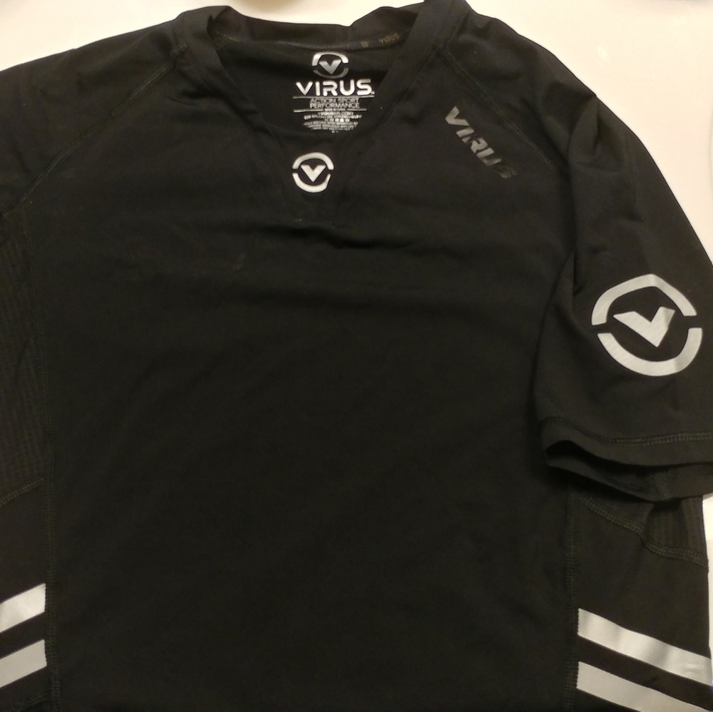 Virus compression short sleeve shirt